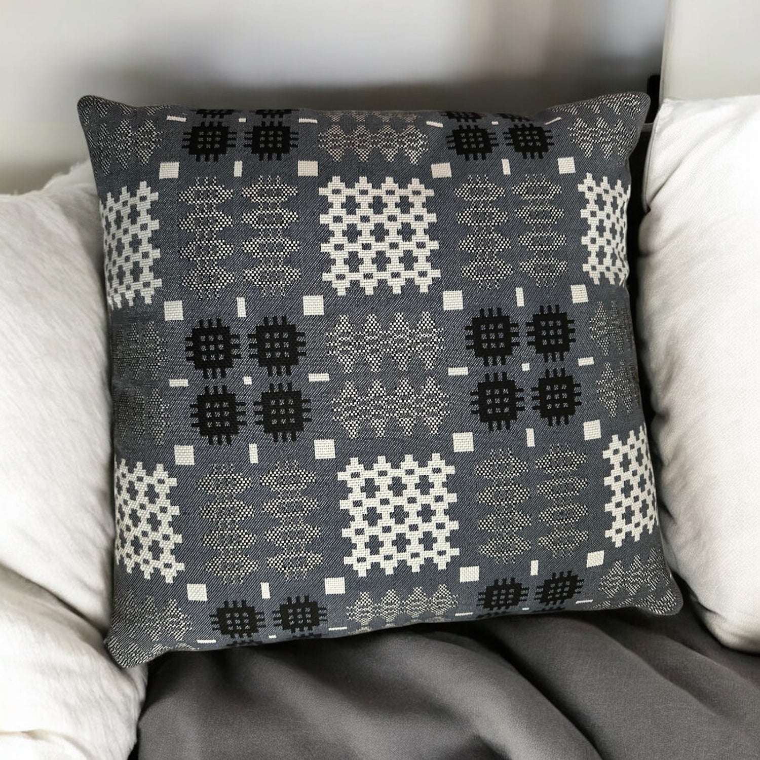 Welsh 🏴󠁧󠁢󠁷󠁬󠁳󠁿 Blanket Woven Tapestry Handmade Cushions